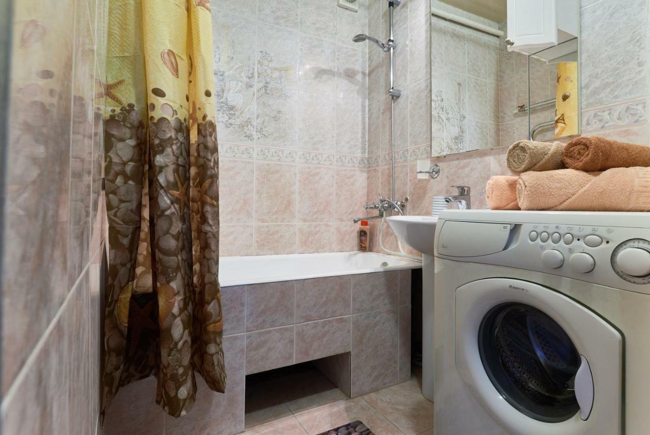 Центр! 2-Комн. Леси Украинки 3. Kiev Luaran gambar